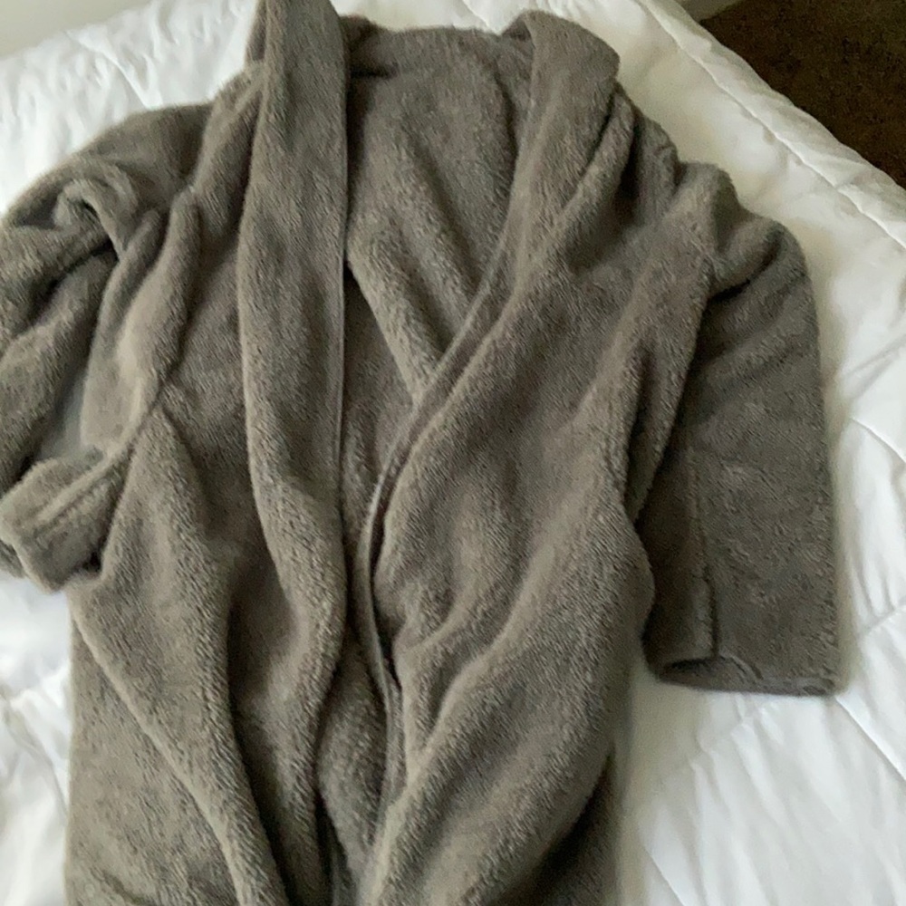 Fluffy long sleeved hooded cardigan